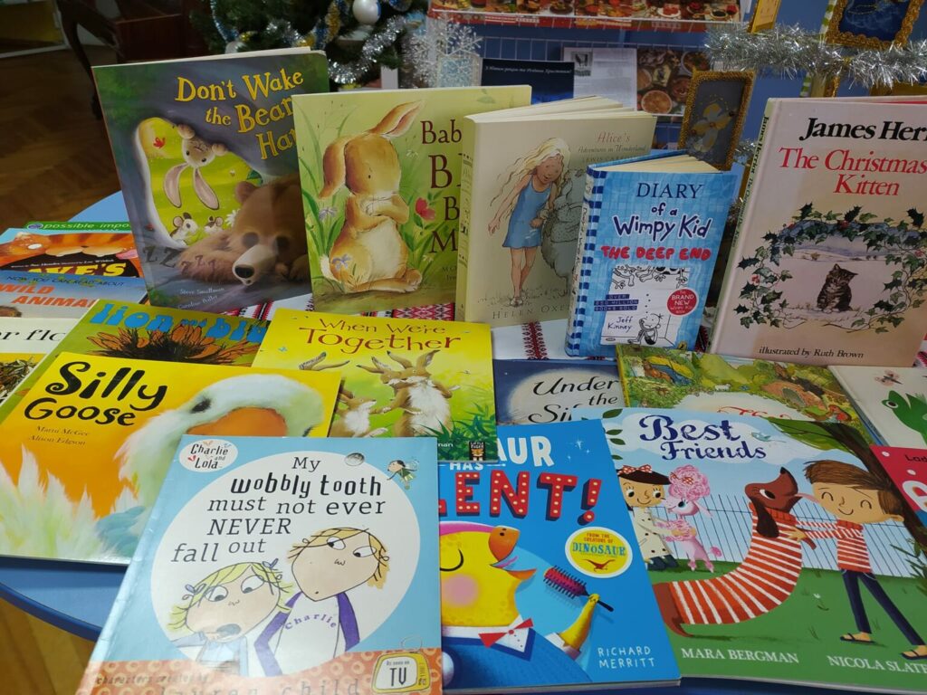 Ірпінська бібліотека отримала з Великобританії пів сотні англомовних книг для дітей