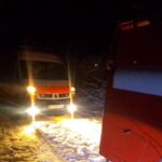 У Білоцерківському районі на замерзлій дорозі застрягла швидка - ВІДЕО