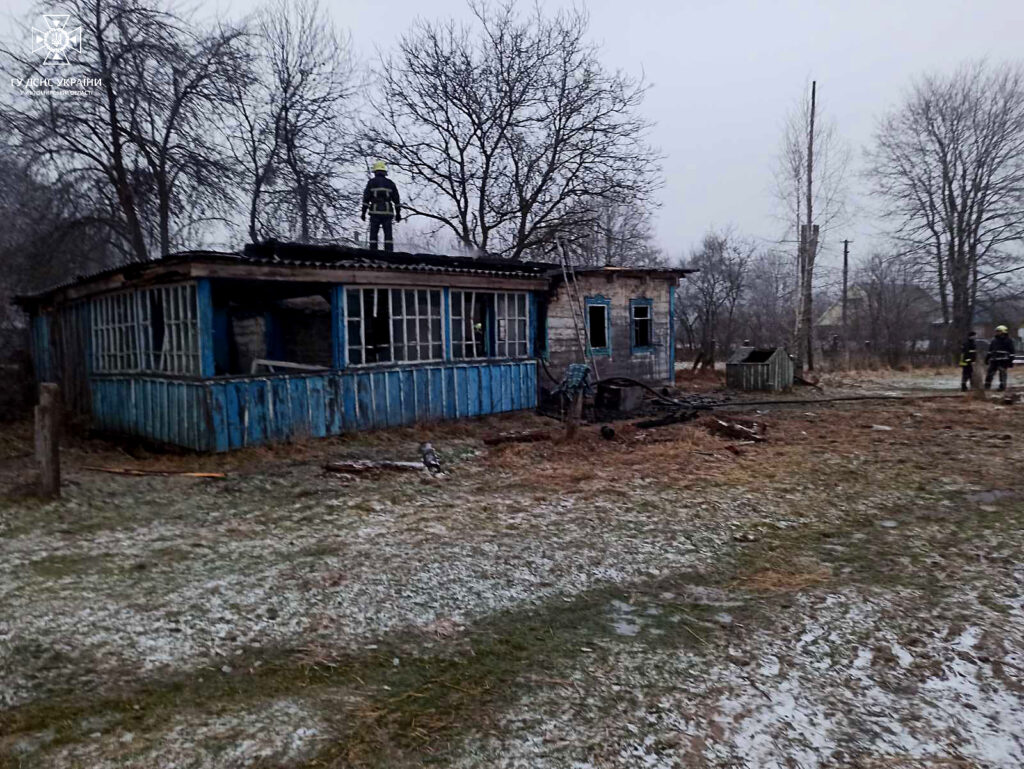 В Олевській громаді дві людини загинули у полум’ї пожежі