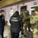 Двоє громадян Узбекистану намагалися за допомогою хабаря потрапити до України через Могилів-Подільський