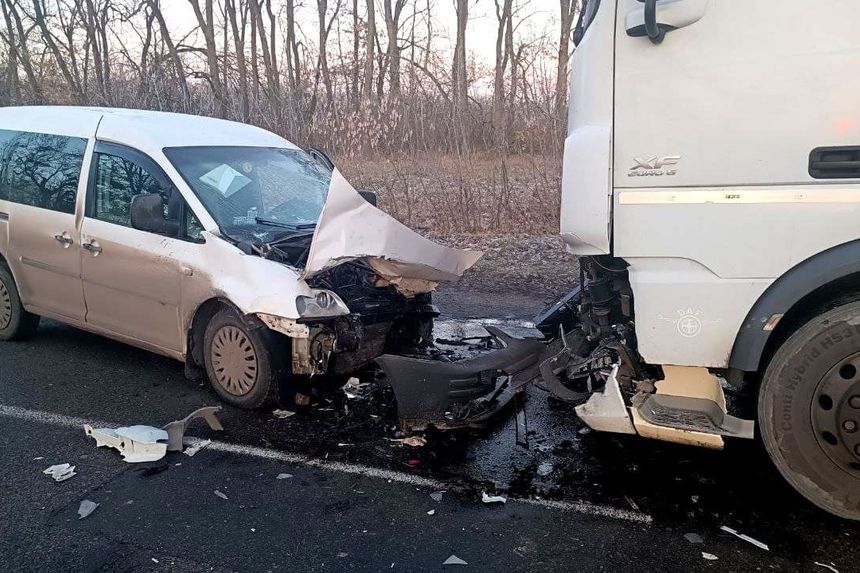 Смертельна ДТП на Білоцерківщині: водій легковика загинув по дорозі до лікарні