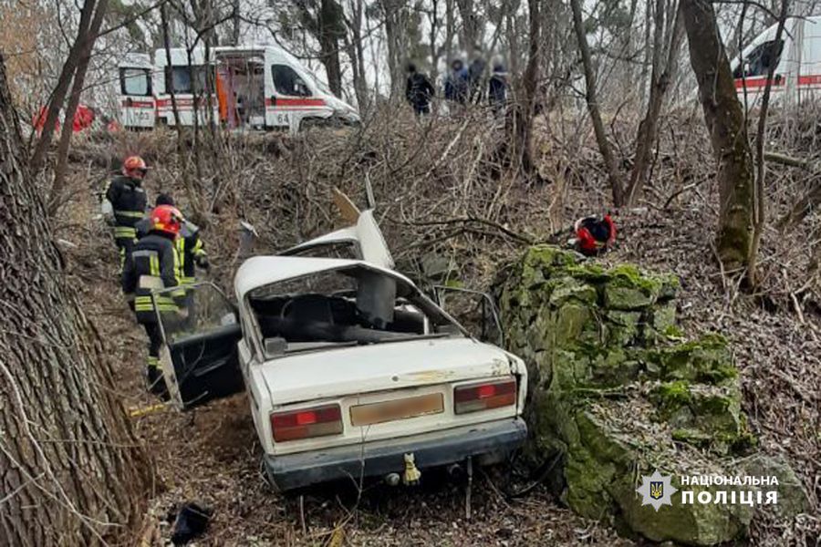Трагічна ДТП у Звенигородському районі: водій загинув на місці, пасажир – у лікарні
