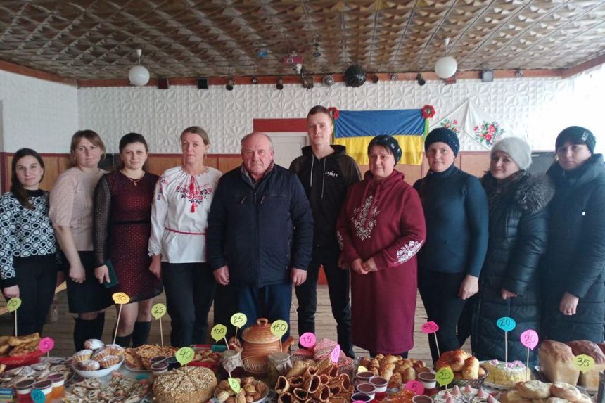 Благодійний ярмарок у Олевській громаді поповнив скарбничку зборів на потреби захисників
