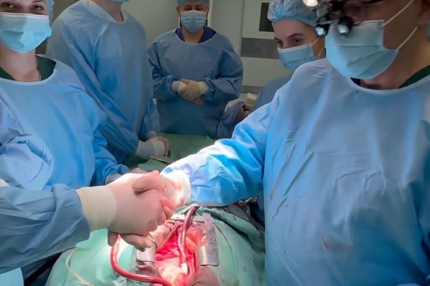 «Повертаємося втомлені та щасливі»: у Житомирі вперше провели трансплантацію серця