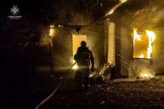 Нічна пожежа у Золотоніському районі вирувала в житловому будинку – ВІДЕО