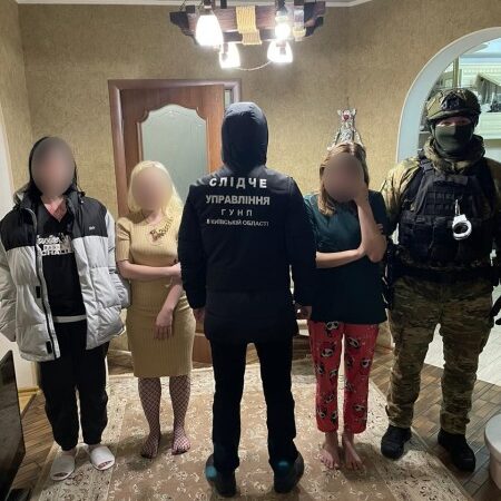 21-річна дівчина продавала жінок у сексуальне рабство: поліція Київщини викрила канал торгівлі людьми