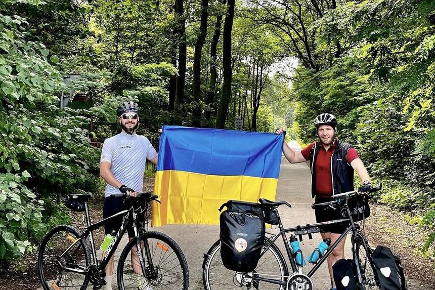 З Люксембургу до Бучі на велосипеді: журналіст Мішель Мертен здійснив надзвичайну подорож