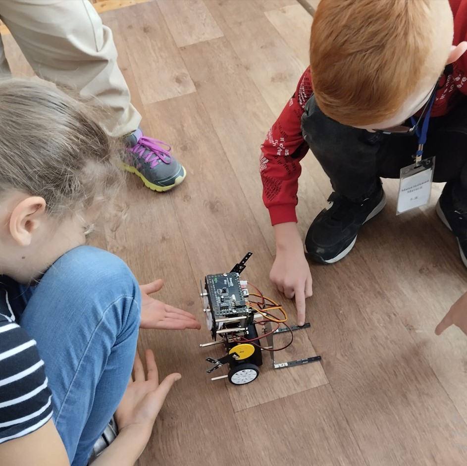 STEM-освіта для дітей на Житомирщині: що вона дає та де знаходяться 17 STEM-hubів?