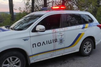 Розстріл поліцейських у Гайсинському районі: поліція оголосила нападників у розшук